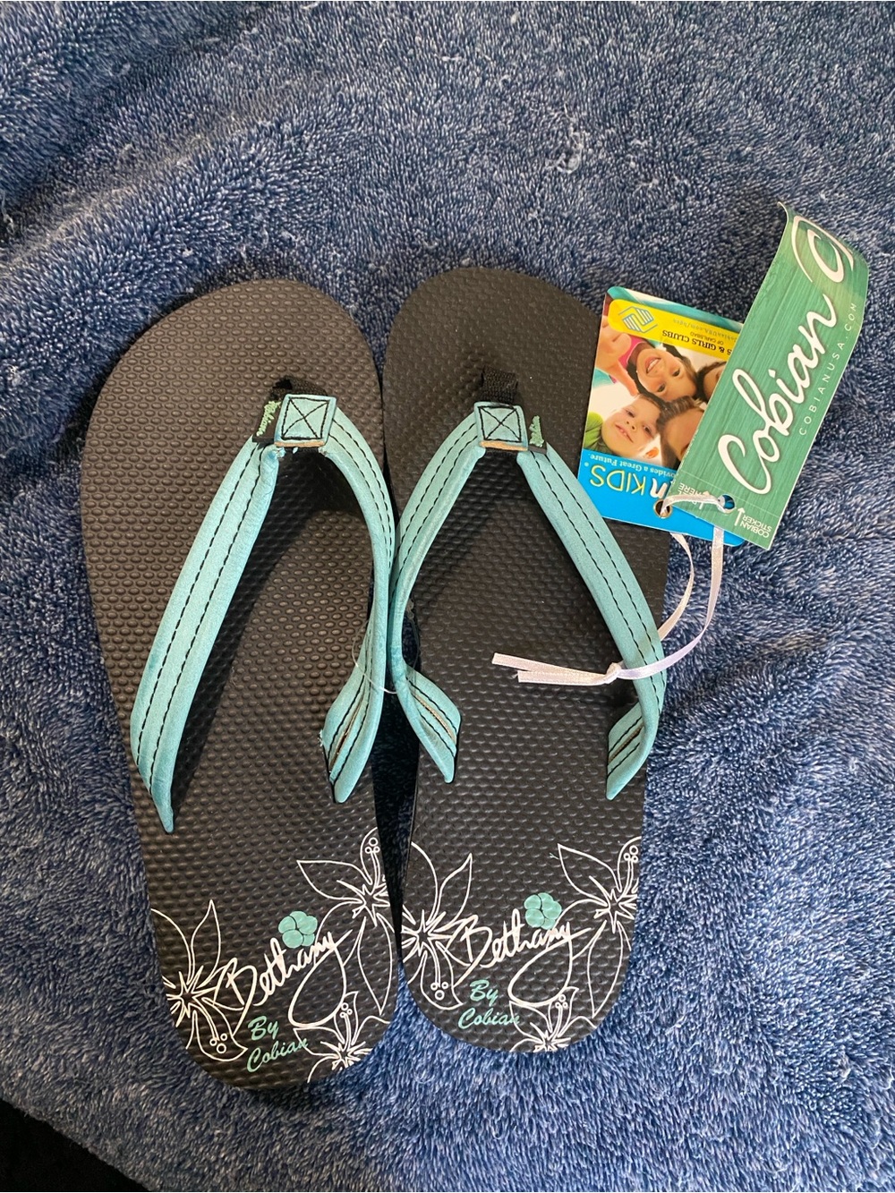 Cobian Kids Aqua Strap Black Floral Flip Flops